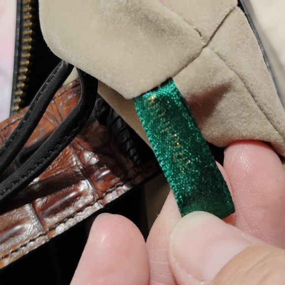 SALE! Authentic Brahmin Tuscan Collection Gorgeous Vintage Shoulder Bag - Picture 15 of 16